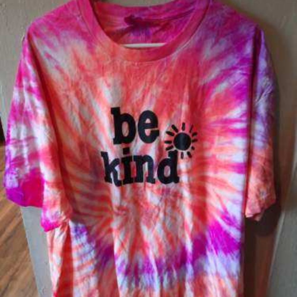 Women's size 2X beautiful shirt.